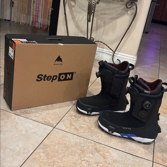botas snowboard burton usadas Moto Kids Boots Size 3 Gray Used Burton HighShot x Pro Step-on